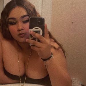 Meet your Posher, Mia